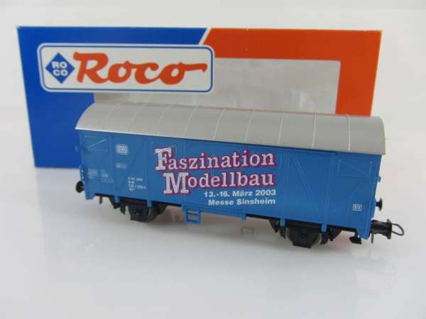 Basis ROCO Tonnendachwagen hellblau mit Beschriftung Sinsheim 2003 mit Verpackung